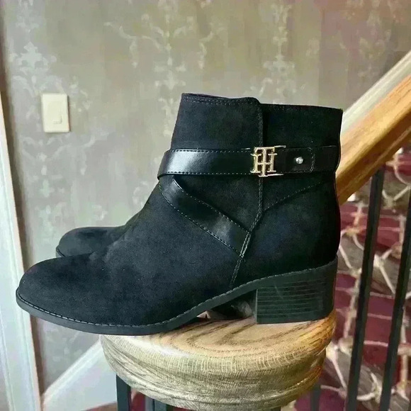 Tommy Hilfiger black booties 9. Brand new never worn. 2” heel. Gold accents - Picture 5 of 15